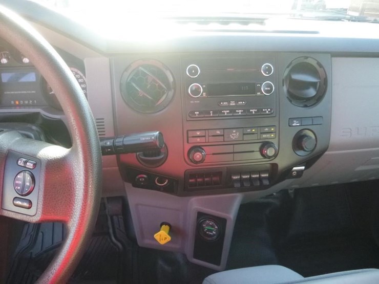 2016-ford-f750-image-18