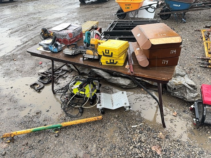 6ft.-x30in.-folding-leg-table-support-equipment-image-1
