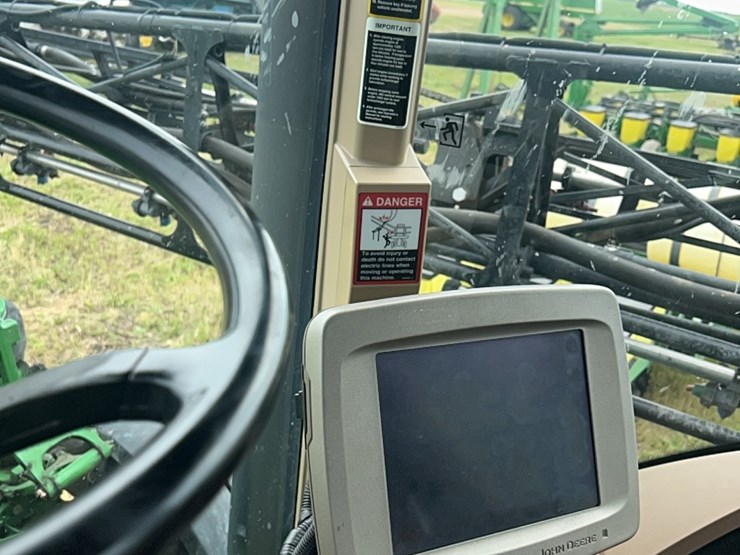 john-deere-4830-image-25