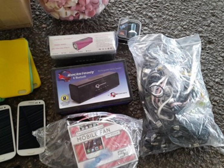 lot#-764--miscellaneous-items-image-3