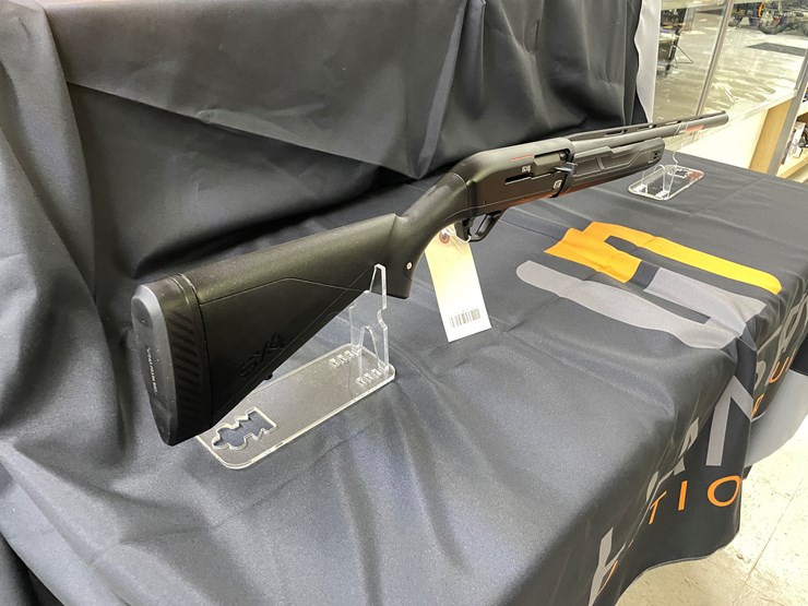 #4082-•-winchester-sx4-synthetic,-sn:-pt37545yw11k-image-1