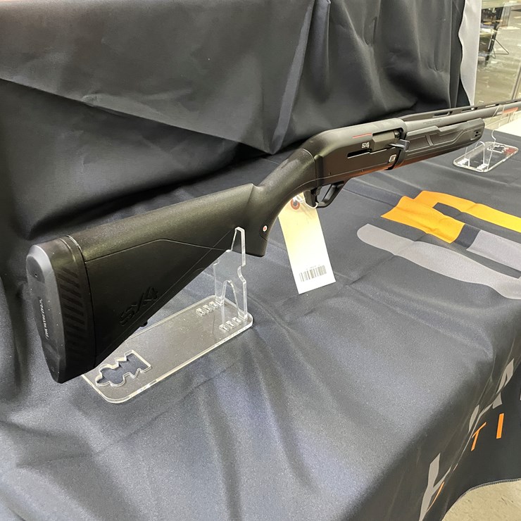 #4082 • Winchester SX4 Synthetic, SN: PT37545YW11K