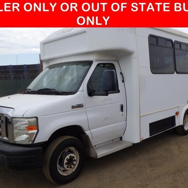 2017 FORD E450