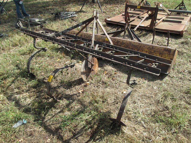 #29344-•-pittsburg-2-row-cultivator-image-1