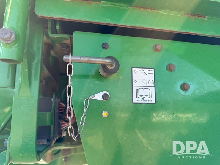 2021-john-deere-r4044-image-106
