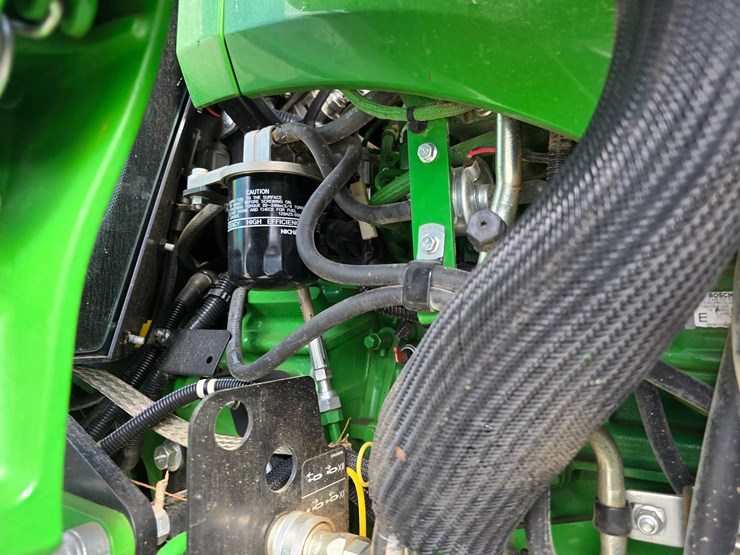 john-deere-4044r-image-66
