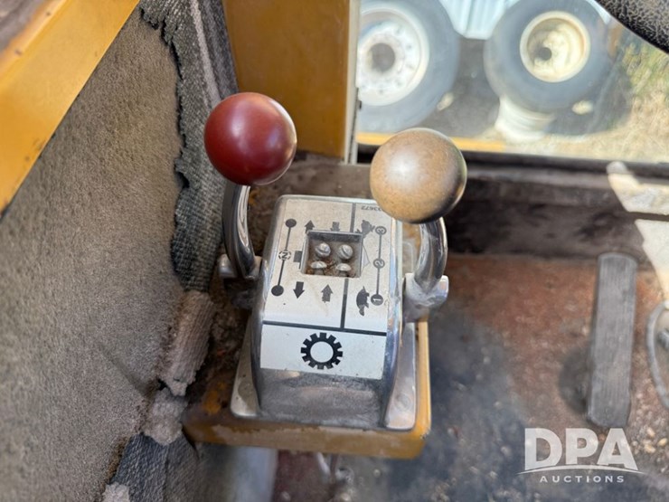 trackmobile-tm3050-railcar-mover-(np6170)-image-59