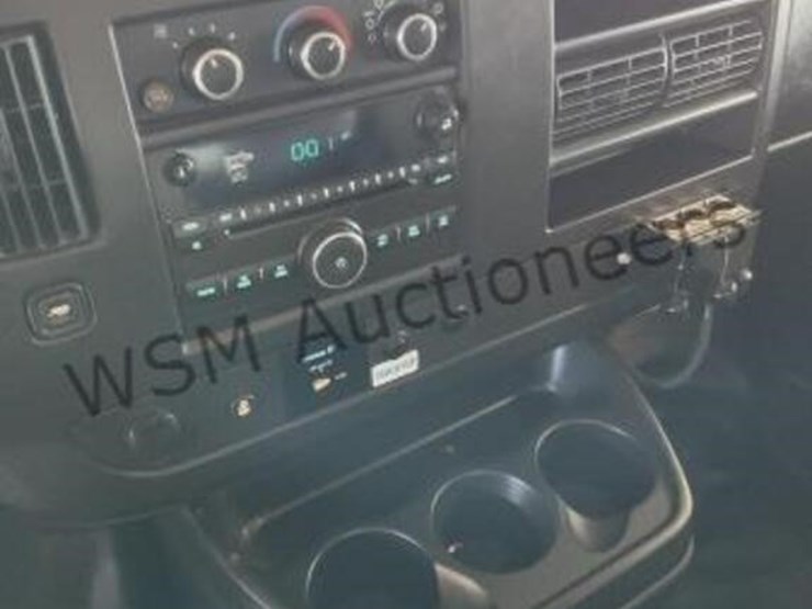 2014-chevrolet-express-3500-image-20