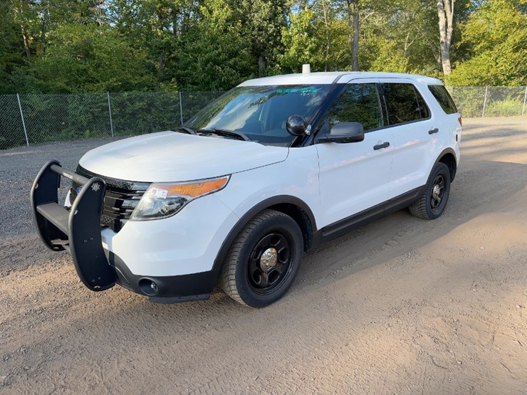 2013-ford-explorer-image-1