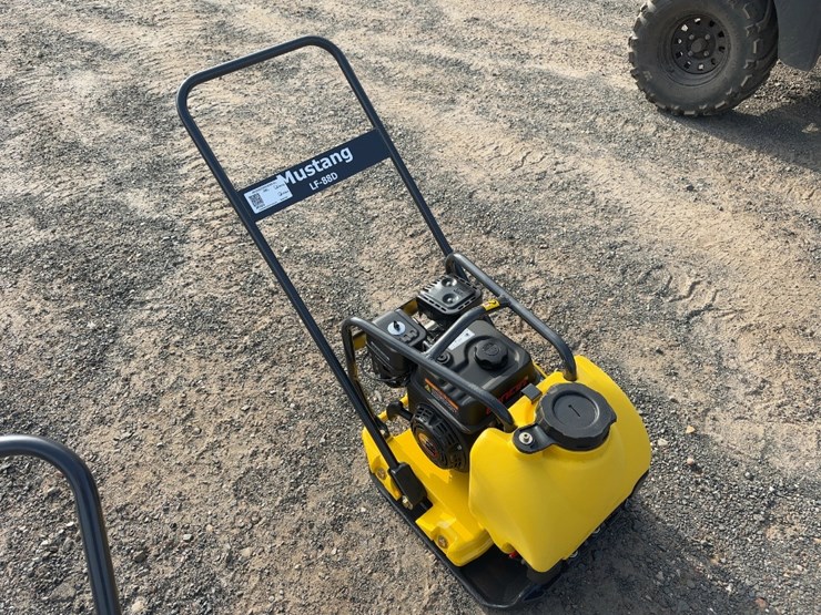 mustang-lf-88d-plate-compactor-image-4