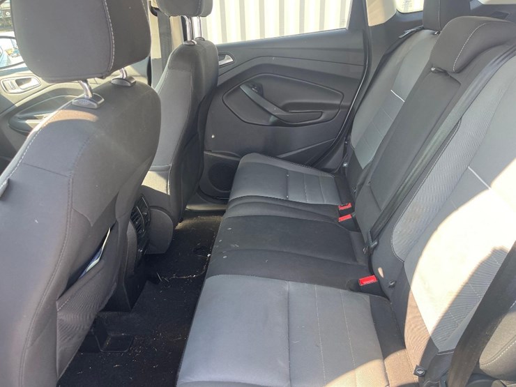 2014-ford-escape-image-9