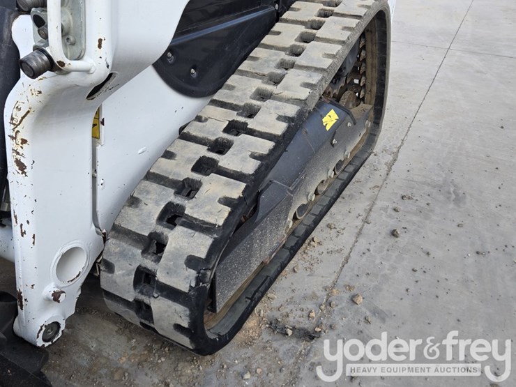 2022-bobcat-t64-image-15