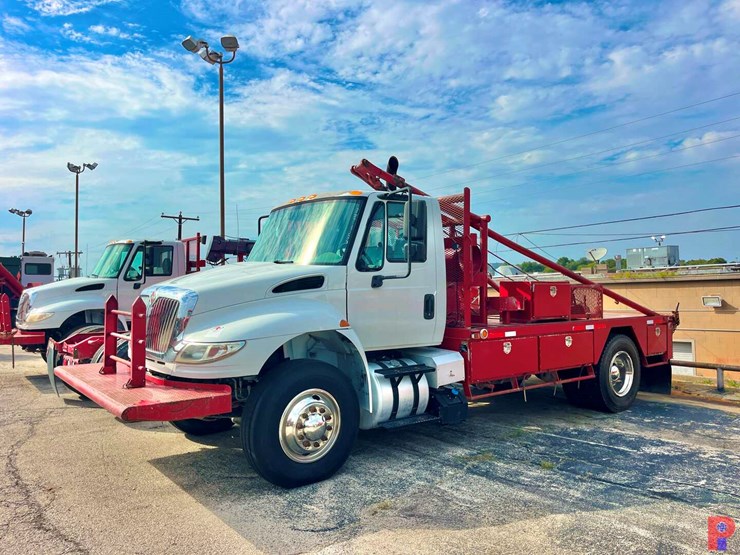 2016-international-durastar-4300-image-1