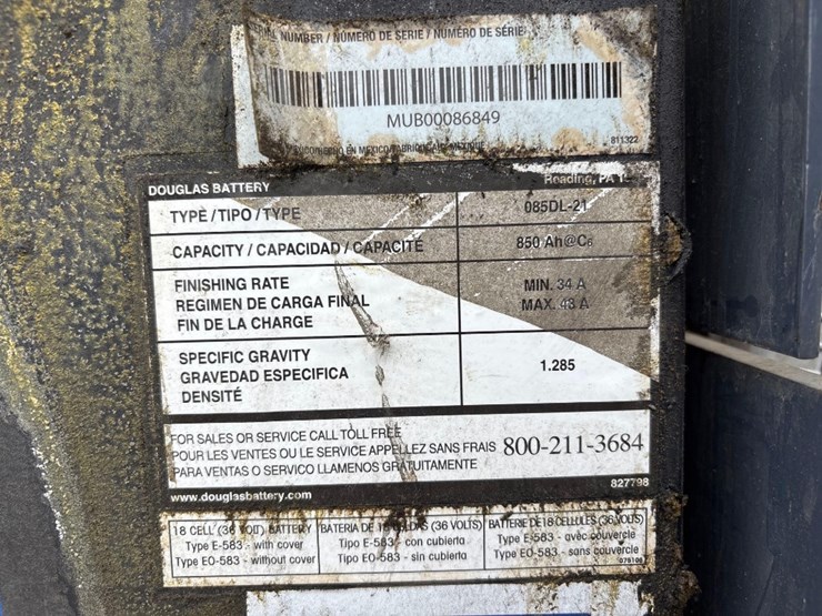 2020-toyota-8fbe20u-3000lb-electric-warehouse-forklift-image-11