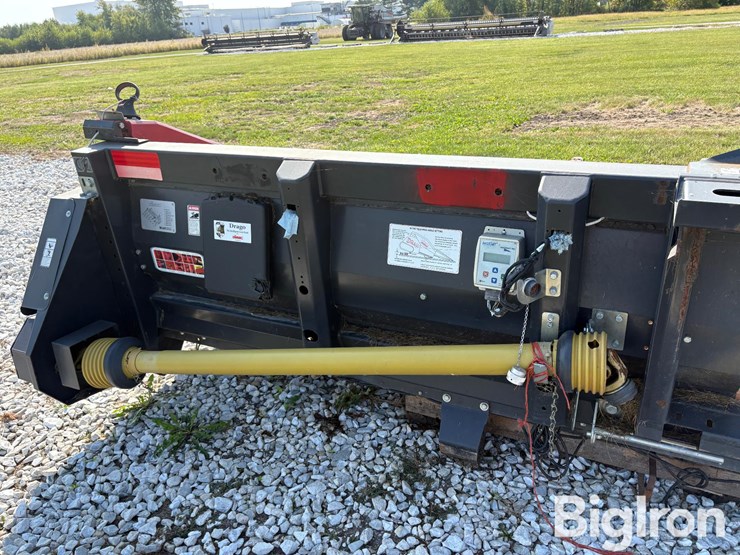 2013-drago-8r30-corn-head-image-9