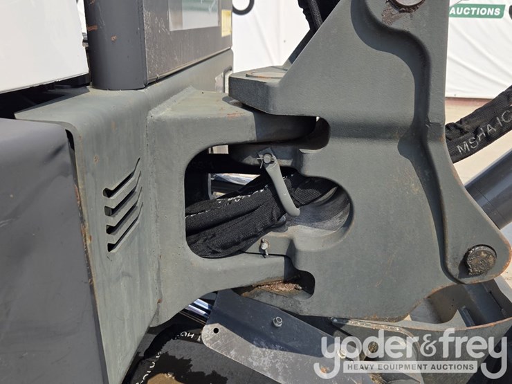 2021-bobcat-e35-image-41