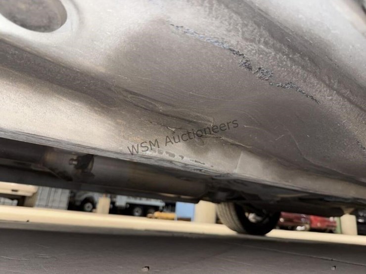 2005-toyota-camry-sdn-image-28