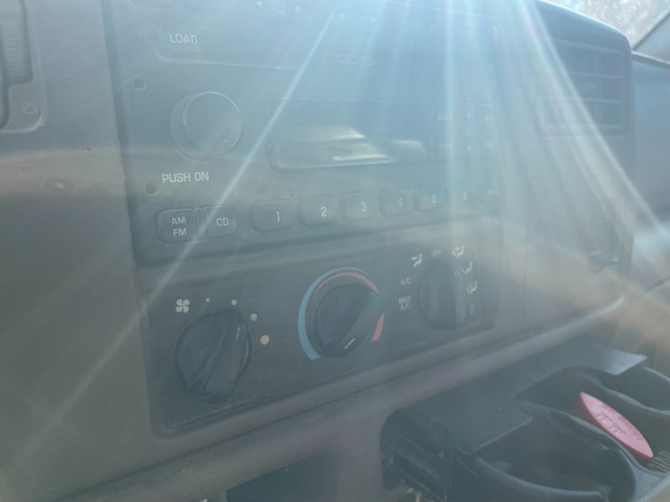 2002-ford-f350-image-36