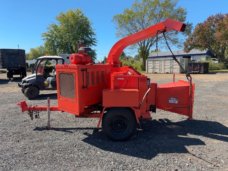 eeger-beever-tow-behind-wood-chipper-image-2