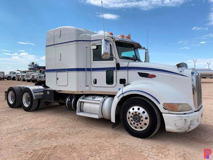 2012-peterbilt-386-image-5