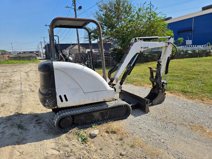 2003-bobcat-328d-image-26