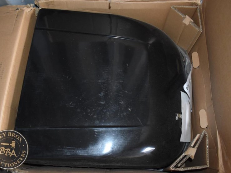 rv-rooftop-air-conditioner,-black-image-4