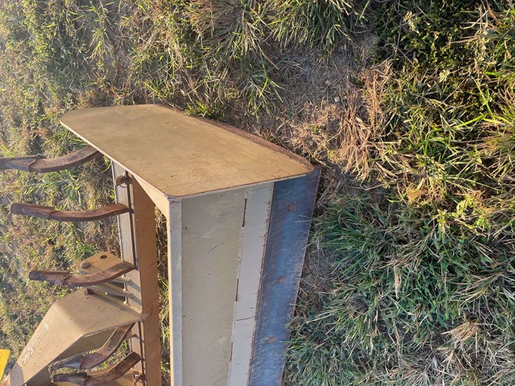 8'-3pt-a-&-b-yard-box-image-9