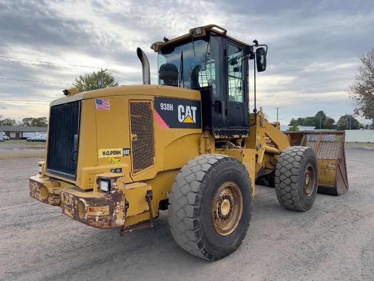 2011-caterpillar-938h-image-5