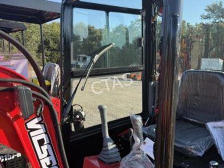 #50-•-mini-excavator---gas---*broken-front-glass*-image-11