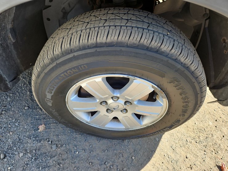 2007-ford-explorer-xlt-image-13
