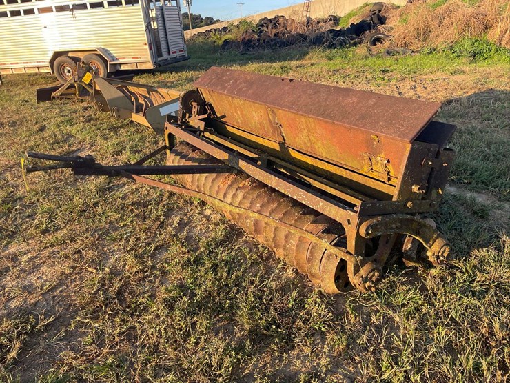 7'-vestal-cultipacker-seeder-image-1