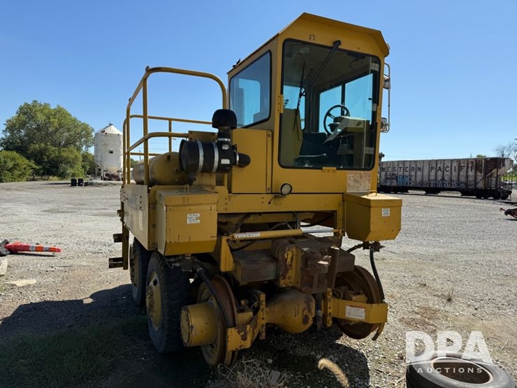 trackmobile-tm3050-railcar-mover-(np6170)-image-18