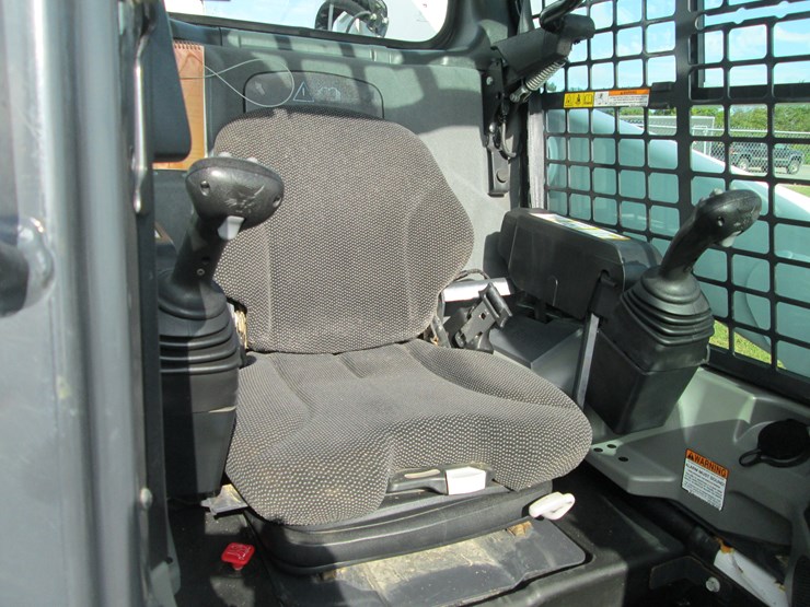 2019-bobcat-t870-image-19
