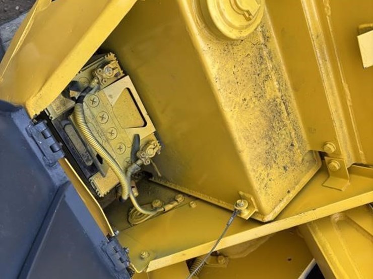 komatsu-pc28uu-image-33