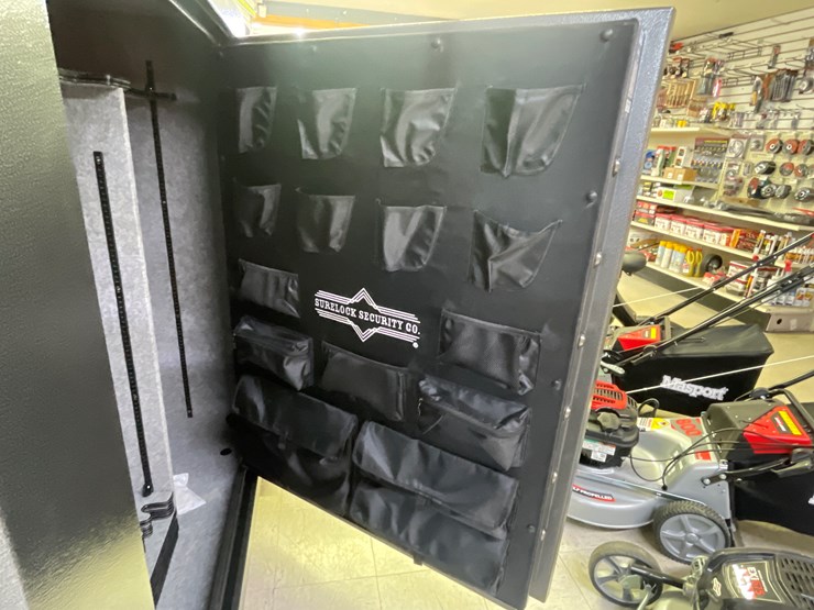#4087-•-surelock-security-the-boss-(76)-gun-safe-image-10