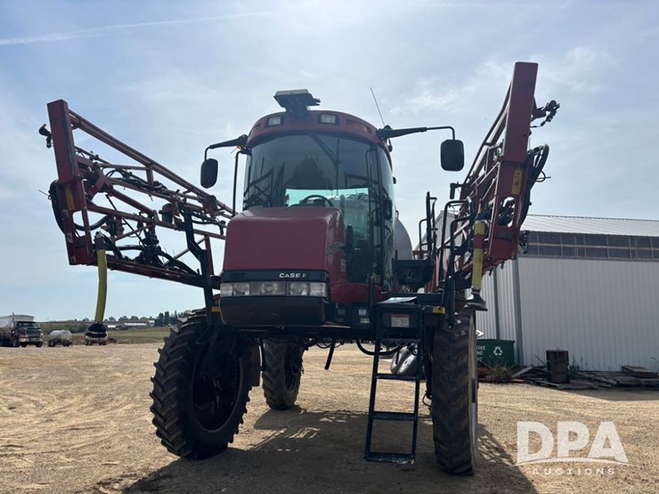 2011-case-ih-4420-sprayer-(dr12305-unit-472)-image-2