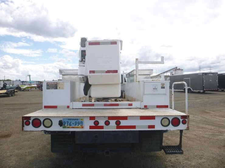2005-ford-f550-image-11