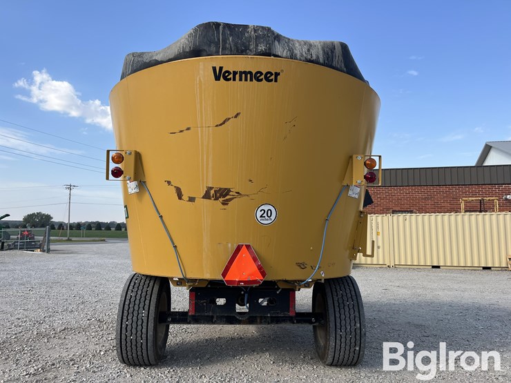 2022-vermeer-vs570-vertical-feed-mixer-wagon-image-6