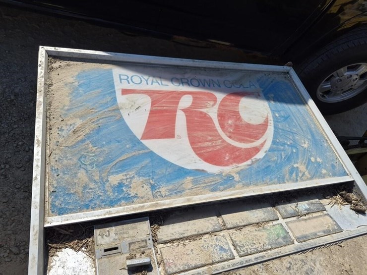 vintage-rc-cola-soda-machine-image-4