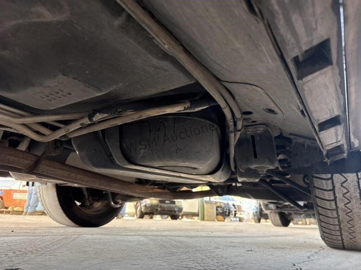 2014-ford-explorer-image-27