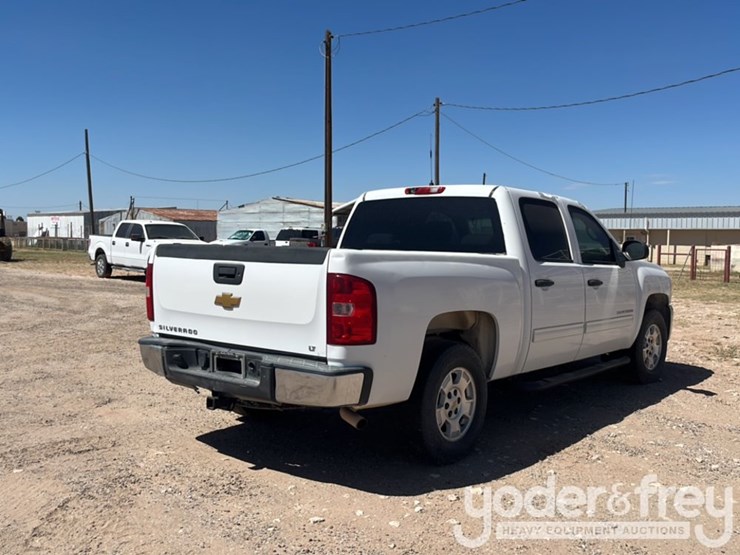 2013-chevrolet-silverado-1500-image-5