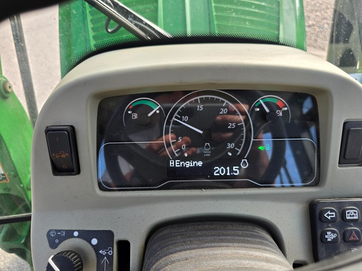 john-deere-4044r-image-74