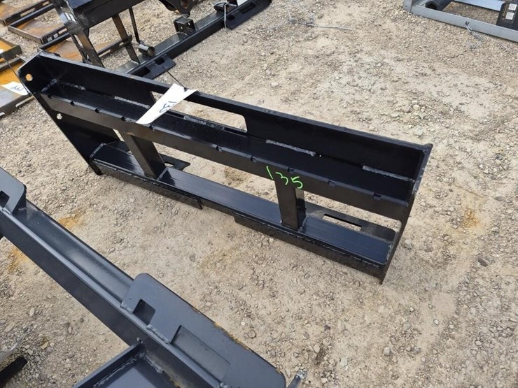 wolverine-pff2-13-45w-skid-steer-pallet-fork-frame-image-1