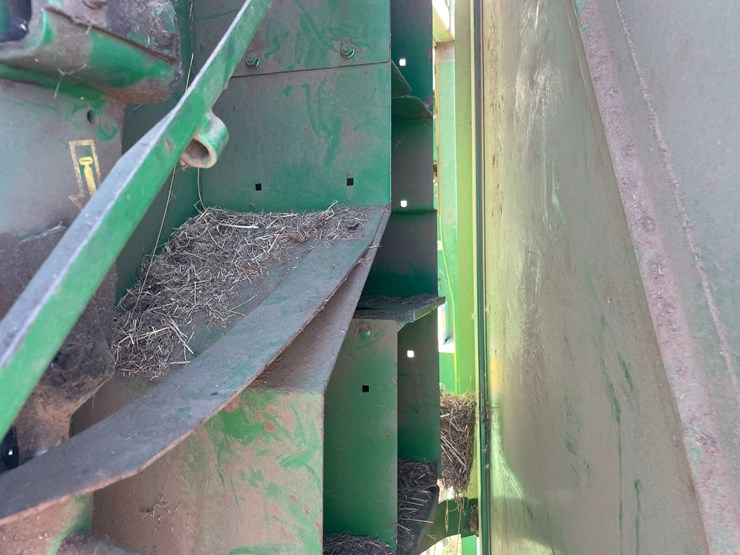 john-deere-468-image-23