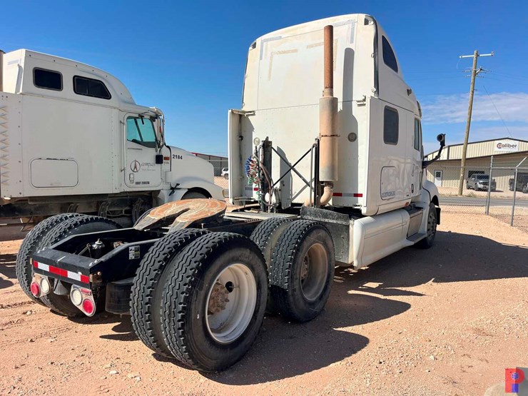 2006-peterbilt-387-image-2