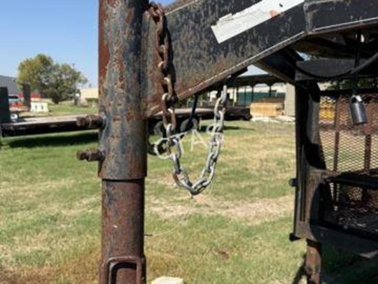 #202-•-2012-centex-25'-gooseneck-trailer-image-2