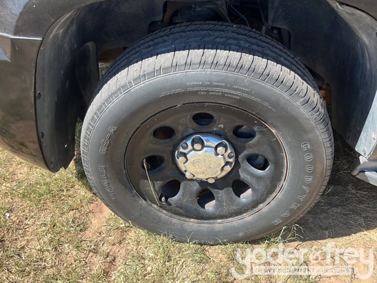 2012-chevrolet-tahoe-image-9