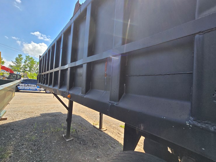 #21100-•-1979-frameless-end-dump-trailer-image-35