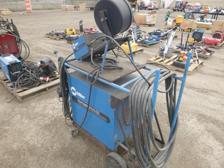 miller-300-welder-power-source-image-4