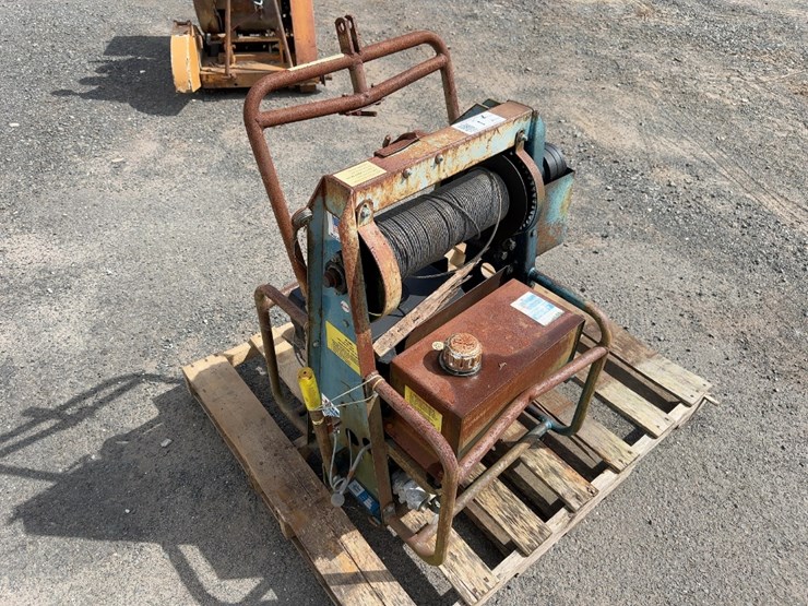 hyd-powered-winch-image-4